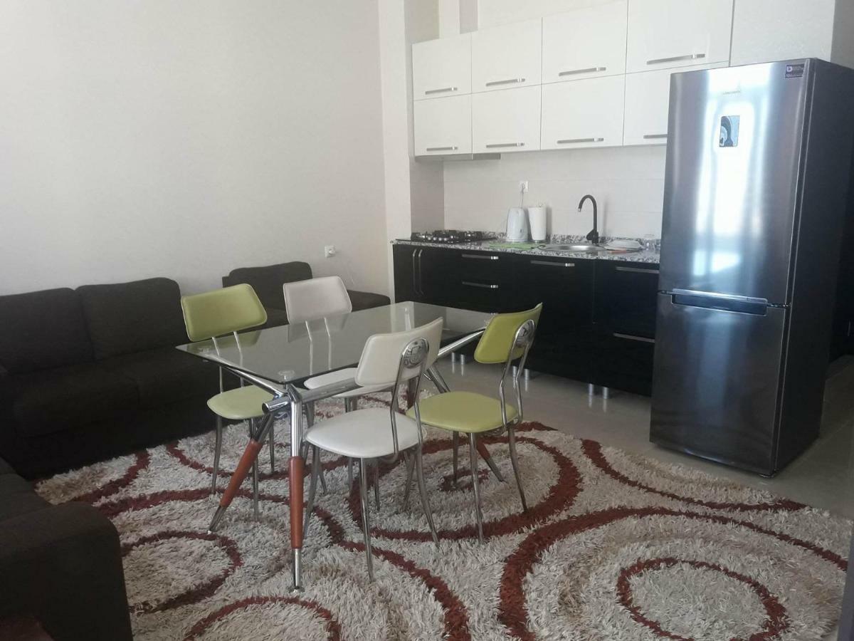 Apartament In The Centre Batumi Exteriör bild